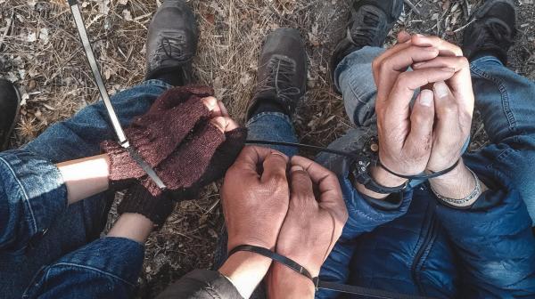 Three people found handcuffed, four injured on the Aegean island of Lesvos (MSF)