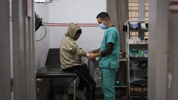 MSF Clinic in Gaza City (fleeing North Gaza package)