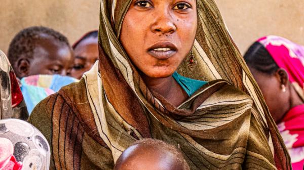 Food distribution in South Darfur - Kawthat