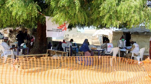 MSF mobile clinic in IDP camp