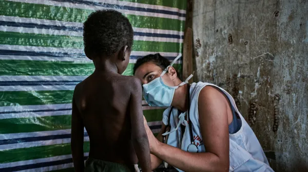 Malnutrition emergency: mobile clinic in Ranobe