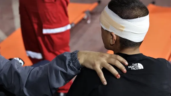 Israeli forces injure hundreds of Palestinian men, women, and children in Jerusalem