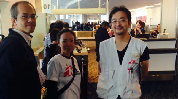 Das chirurgische Team von Ärzte ohne Grenzen steht für einen sofortigen Einsatz bereit.