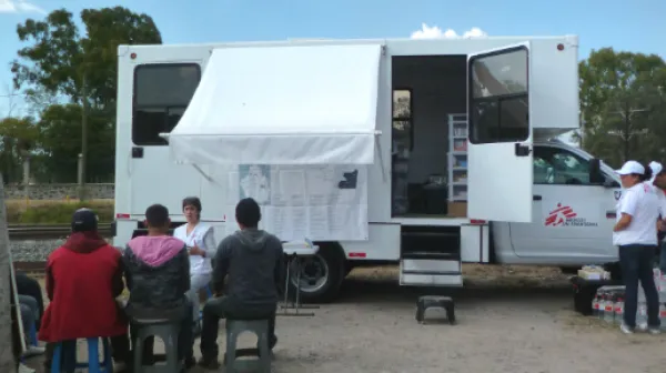 Eine unserer mobilen Kliniken zur medizinischen Versorgung von MigrantInnen auf ihrer gefährlichen Reise durch Mexiko.