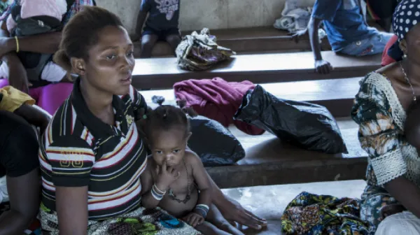 Das Wartezimmer des Referenzkrankenhauses Gondama (GCR) für Frauen und Kinder im Alter unter fünf Jahren.