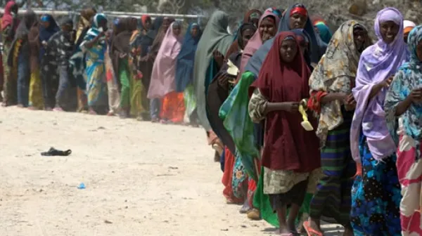 Essensausgabe in Camp Rajo. Mogadischu