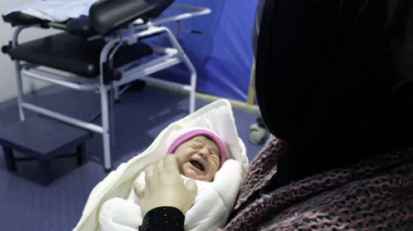 In der Entbindungsstation eines der Behelfskrankenhäuser von Ärzte ohne Grenzen in Syrien.