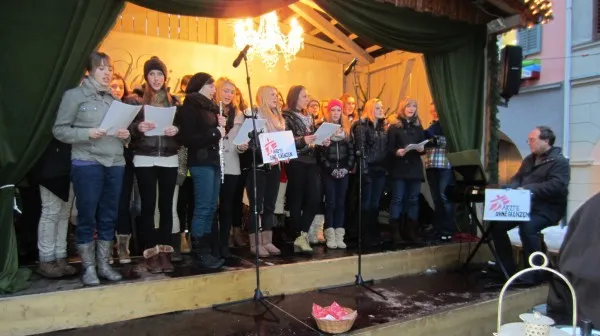 Bakip singt für Ärzte ohne Grenzen