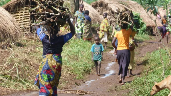 Emergency in South Irumu: Vaccinations and distributions in unstable areas