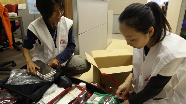 Nepal: Erste Nothilfeteams im Erdbebengebiet angekommen