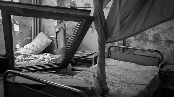 Damage in al Daqaq hospital