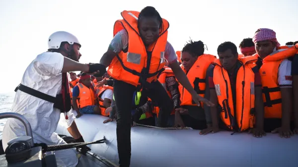 Rescues of 10 September, Dignity I