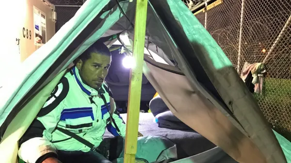 Greece : testimonials from asylum seekers one year after EU-Turkey deal