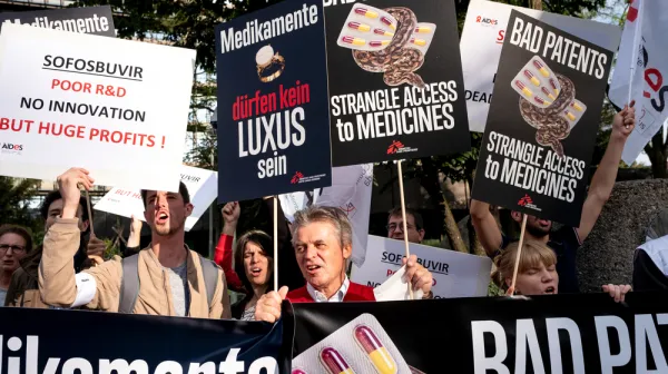 MSF protest against sofosbuvir patent in Munich