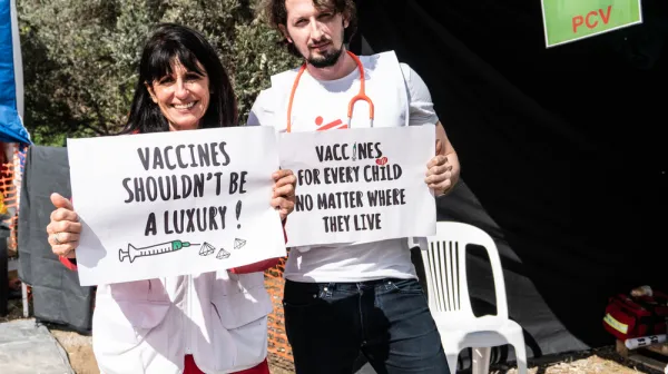 Pneumonia vaccination - Greek islands