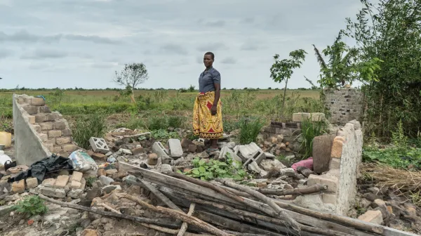 Mobile clinic in Inhamissua and Nhasassa