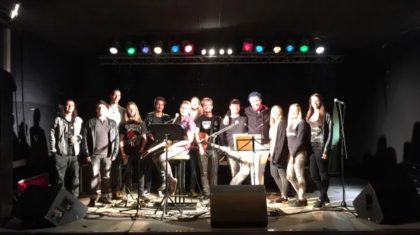 hlw-krieglach_break-the-silence_benefizkonzert-fuer-aerzte-ohne-grenzen_3.jpg