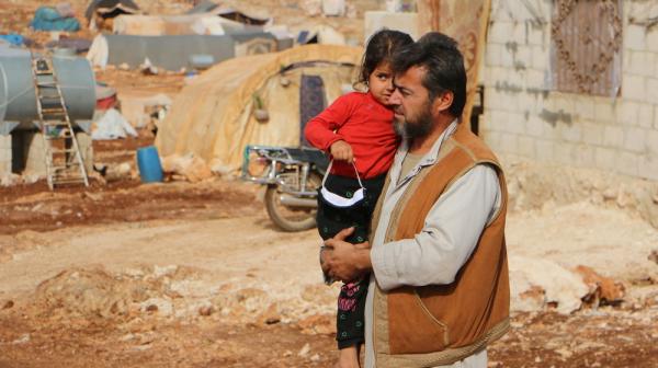 Chahine Ziadeh musste 2016 aufgrund schwerer Kämpfe sein Zuhause verlassen und lebt seit zwei Jahren im Lager Fan Al-Shemali in der Region Idlib.