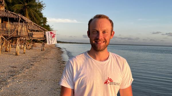 Ärzte ohne Grenzen Logistiker Martin Mühlbacher in Kiribati