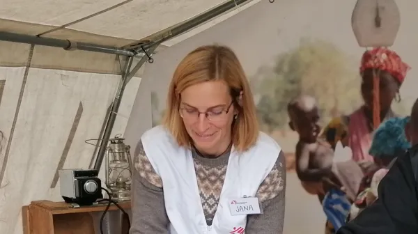 Jana Sakruoupkova bei Ärzte ohne Grenzen hautnah