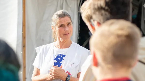 Tanja Zils bei der Ausstellung Ärzte ohne Grenzen hautnah