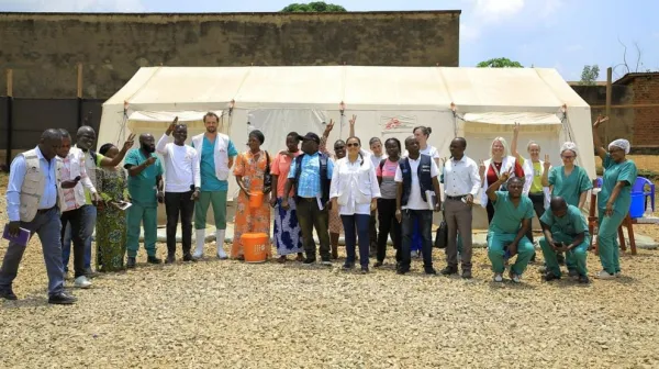 Christoph Friedl im Ebola Einsatz mit Ärzte ohne Grenzen