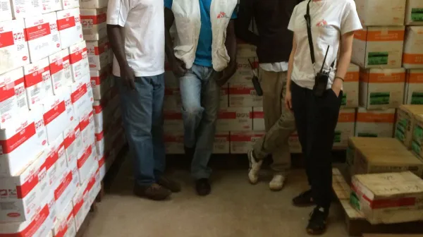 Eine Lieferung „Plumpy Nut“: Mit dieser therapeutischen Fertignahrung werden mangelernährte Kinder versorgt… 