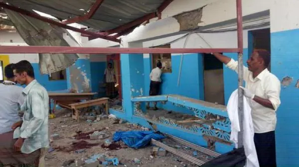 Ärzte ohne Grenzen zieht Mitarbeiter wegen Luftangriffen aus sechs Kliniken im Jemen zurück