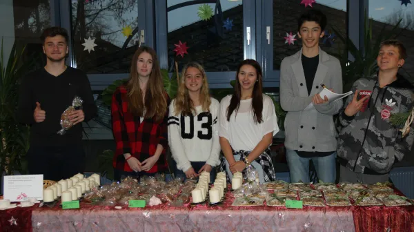 poly_ottensheim_adventmarkt_20151216.jpg